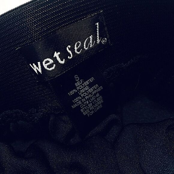 Wet Seal Sequin Accented Mini Skirt Black - Picture 5 of 5